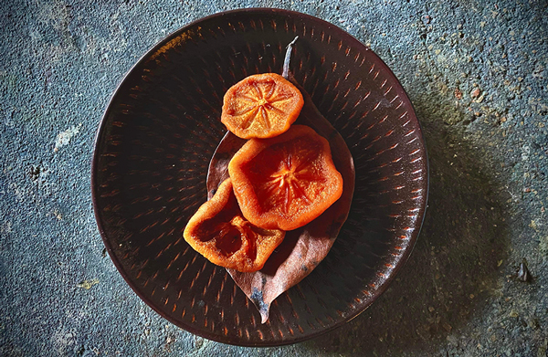 木守りの柿（セミドライ柿） | ハリヨの柿酢